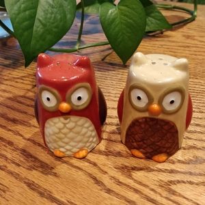Cute owl salt and pepper shakers